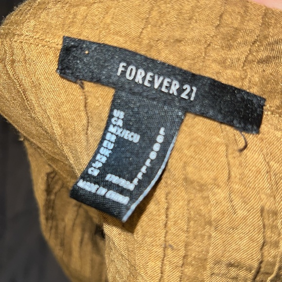 Forever 21 Textured Wrap Top Blouse - Picture 8 of 8